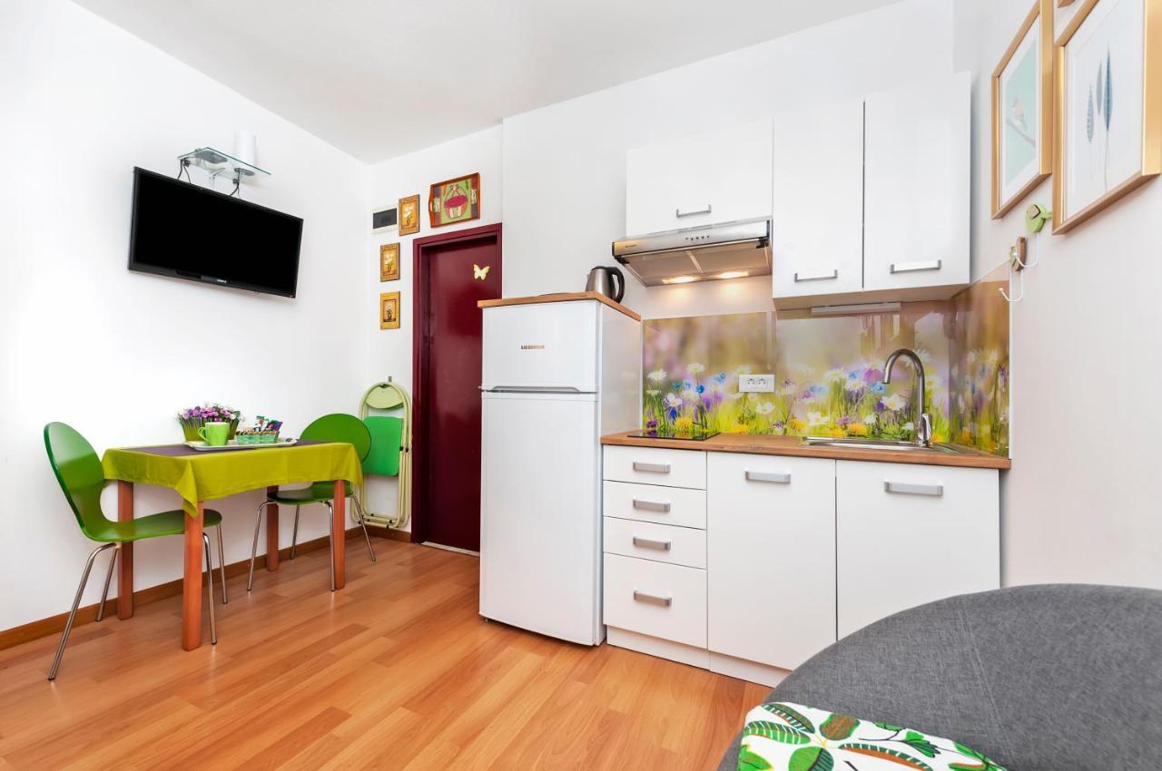 Apartments Aja And Stefy Rovinj Exterior photo